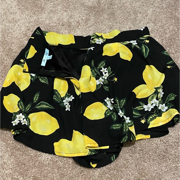 Lemon printed shorts (L) - Picture 4 of 6